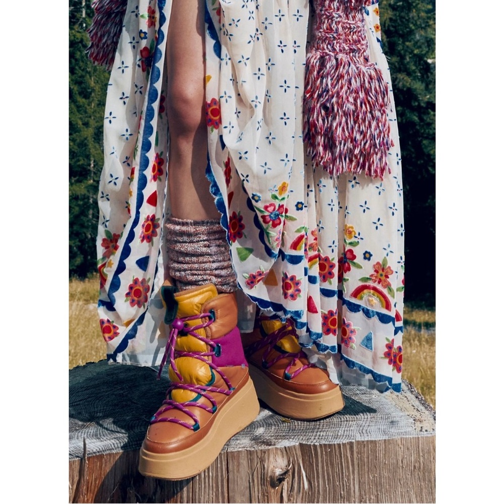 Chalet Snow Boots- Free People